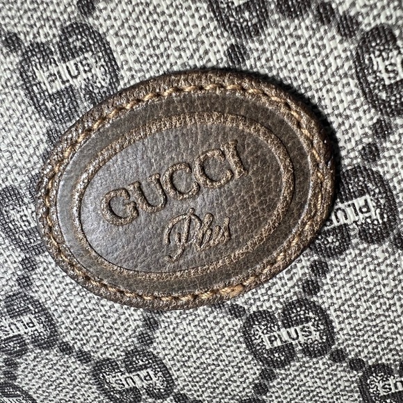 Authentic Vintage Rare Gucci Plus Travel Cosmetic Bag EUC - Picture 4 of 16
